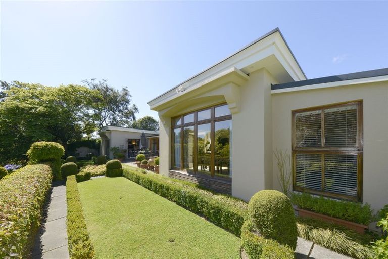 Photo of property in 8 Crichton Terrace, Cashmere, Christchurch, 8022