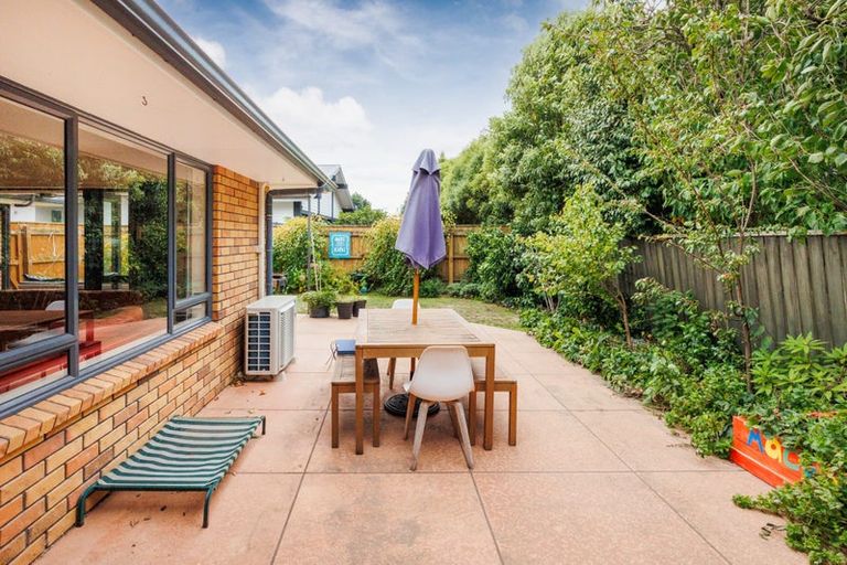 Photo of property in 5 Pastoral Lane, Hokowhitu, Palmerston North, 4410