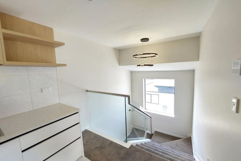 Photo of property in 15 Mcquoids Road, Flat Bush, Auckland, 2019