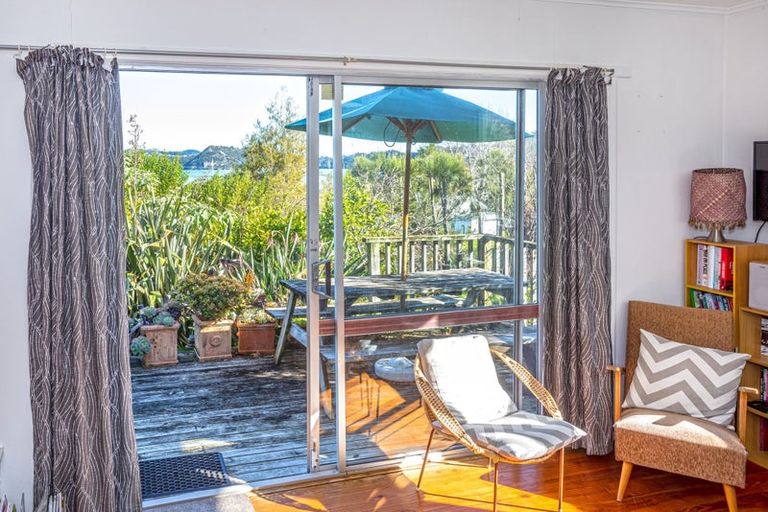 Photo of property in 2130 Long Bay Road, Coromandel, 3581