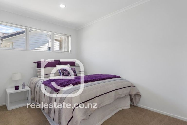 Photo of property in 33 Whekau Drive, Takanini, 2112