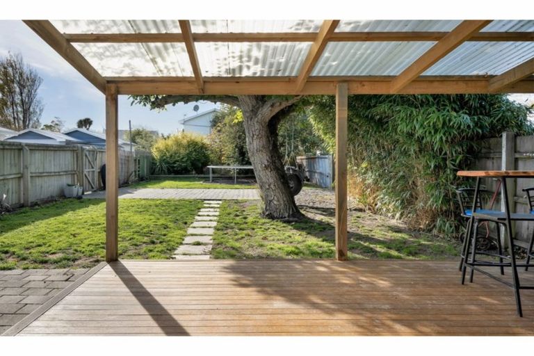 Photo of property in 1/15 Inglis Street, Phillipstown, Christchurch, 8011