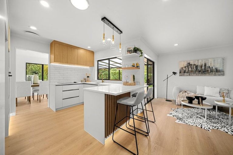 Photo of property in 3 Samuel Cross Place, Greenhithe, Auckland, 0632