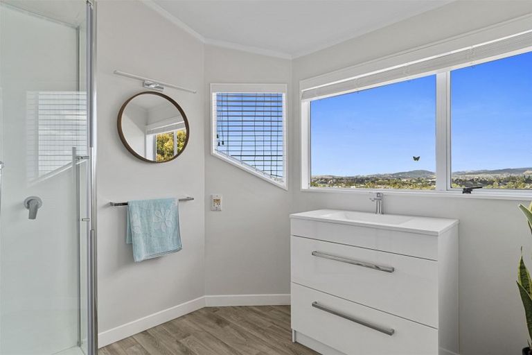 Photo of property in 18 Brookfield Terrace, Brookfield, Tauranga, 3110