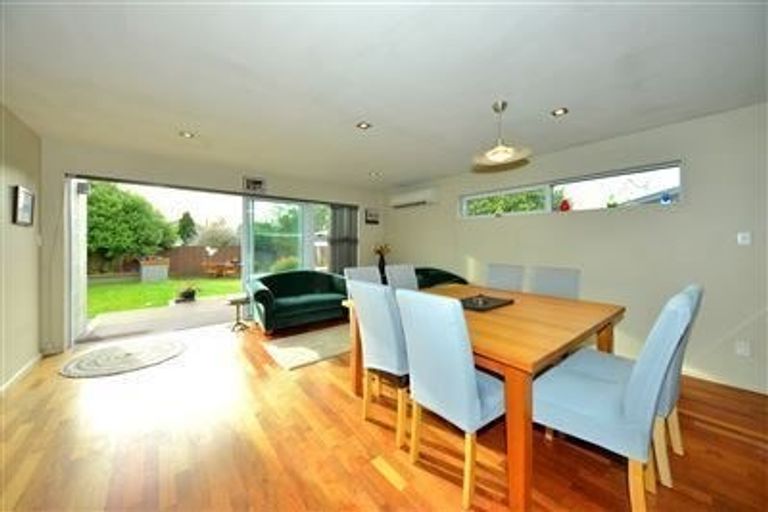 Photo of property in 52 Dunster Street, Burnside, Christchurch, 8053