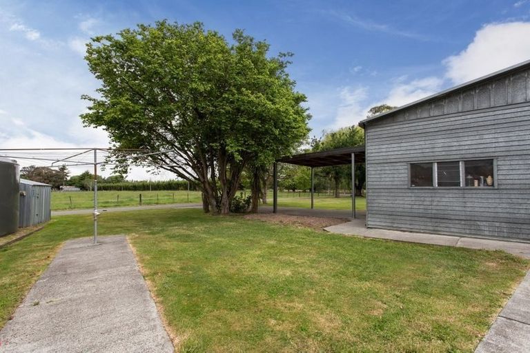 Photo of property in 18 Selkirk Place, Marshland, Christchurch, 8051