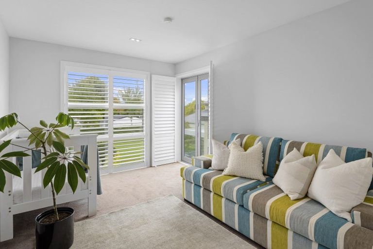 Photo of property in 1 Westall Lane, Avonhead, Christchurch, 8042