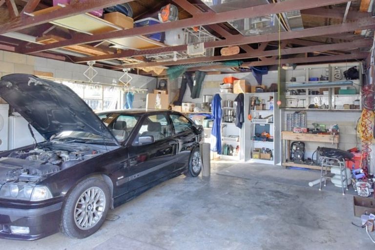 Photo of property in 6 Wayland Street, Gore, 9710