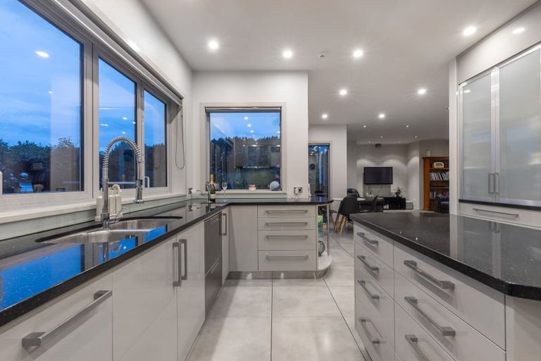 Photo of property in 75b Paremata Haywards Road, Pauatahanui, Porirua, 5381