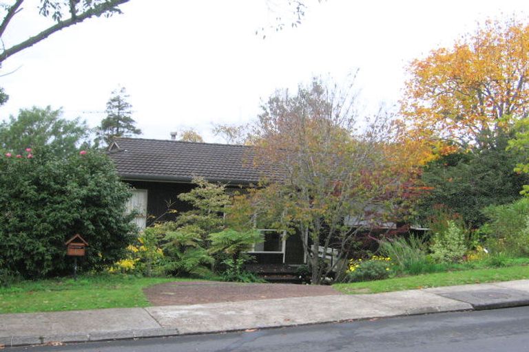 Photo of property in 6 St Ives Terrace, Mairangi Bay, Auckland, 0630