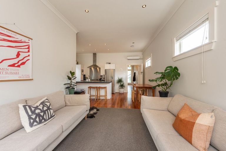 Photo of property in 99a Freyberg Street, Lyall Bay, Wellington, 6022