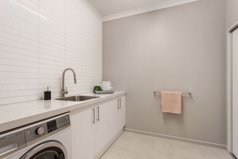 Photo of property in 42 Meadow Street, Papanui, Christchurch, 8052