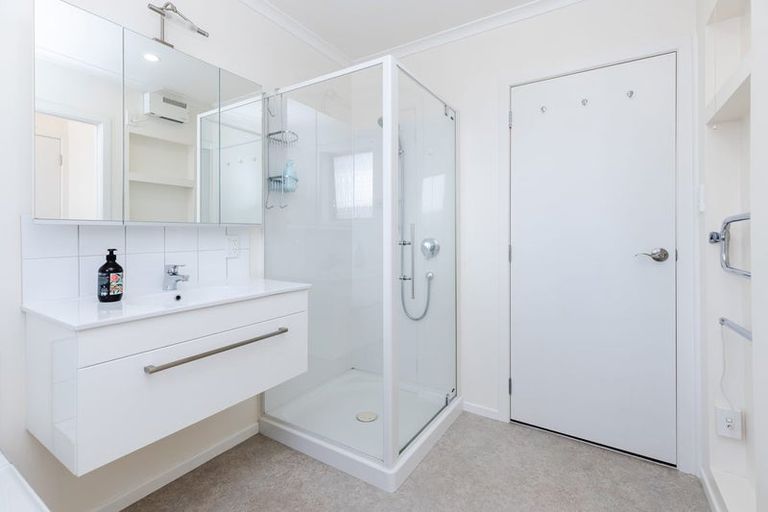 Photo of property in 11 Fiona Place, Dinsdale, Hamilton, 3204