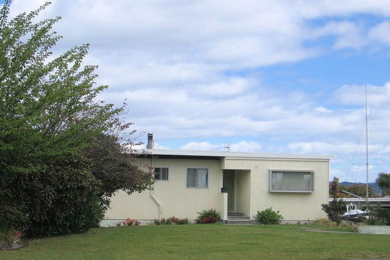 Photo of property in 107 Taupo View Road, Taupo, 3330