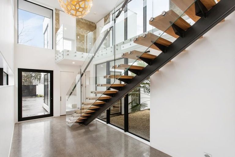 Photo of property in 79 Fendalton Road, Fendalton, Christchurch, 8014