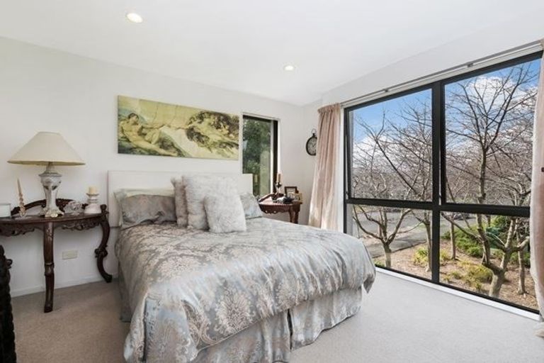 Photo of property in 16 Windfola Parkway, Takanini, 2112