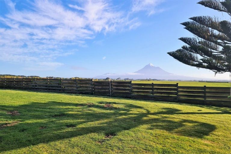 Photo of property in 3636 South Road, Opunake, 4682