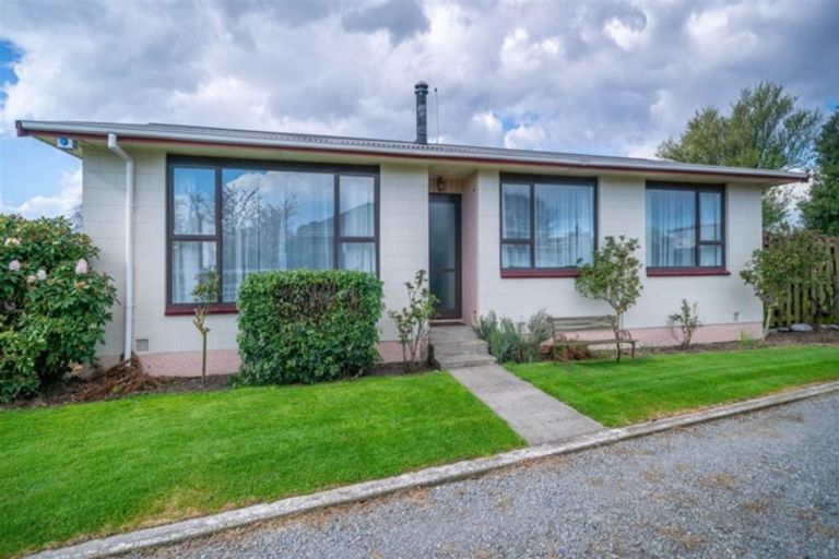 Photo of property in 14 Florida Street, Hornby, Christchurch, 8042