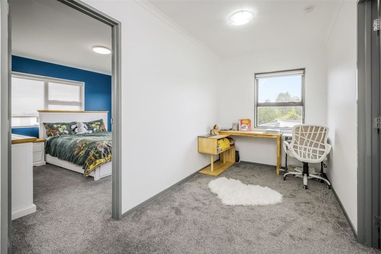 Photo of property in 13 Kokako Rise, Papakura, 2110