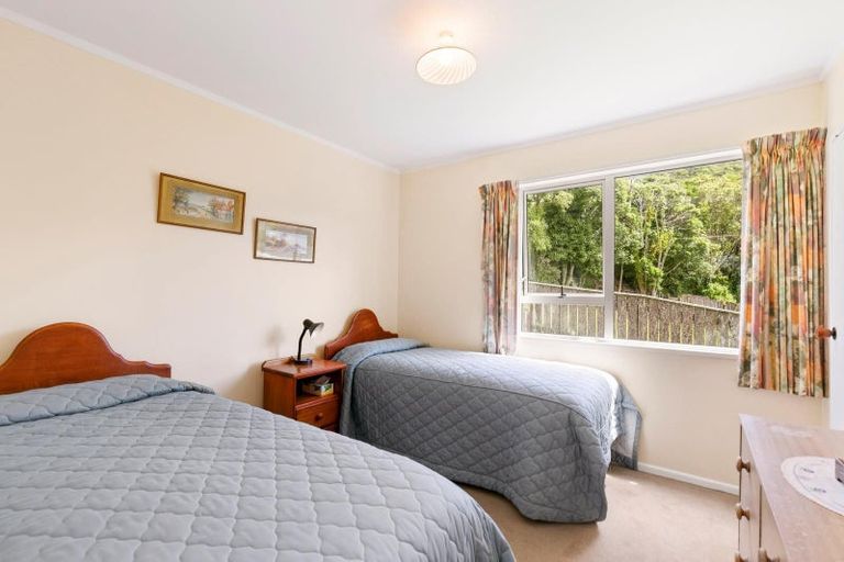 Photo of property in 9 Epping Grove, Karori, Wellington, 6012
