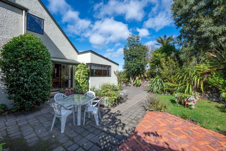 Photo of property in 7 Brunette Drive, Acacia Bay, Taupo, 3330
