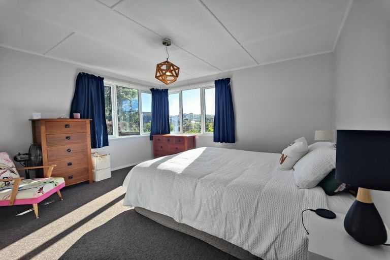 Photo of property in 42 Haumia Street, Johnsonville, Wellington, 6037