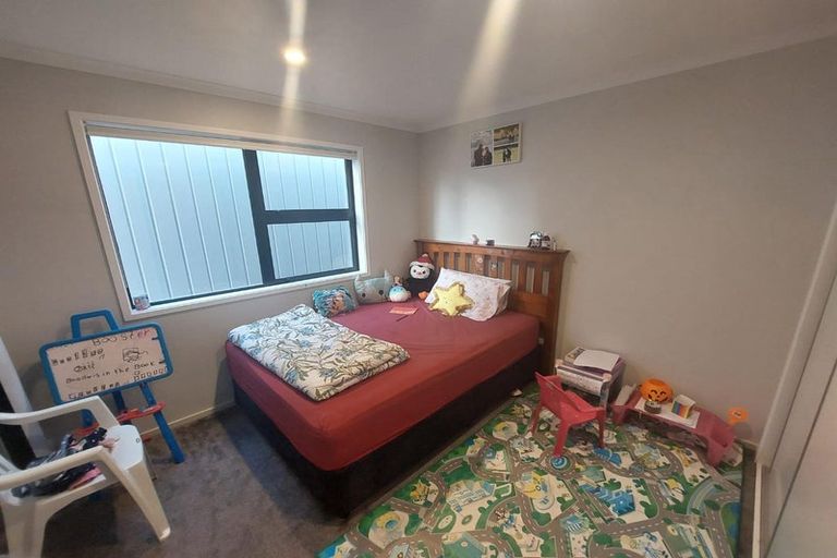 Photo of property in 22 Kauri Amber Road, Westgate, Auckland, 0614