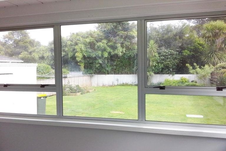 Photo of property in 3 Shortland Street, Lower Vogeltown, New Plymouth, 4310