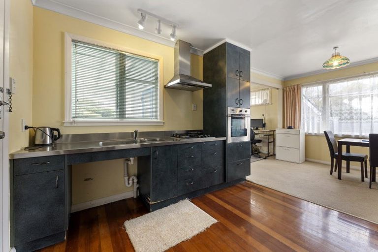 Photo of property in 8 Anglesey Place, Awapuni, Palmerston North, 4412