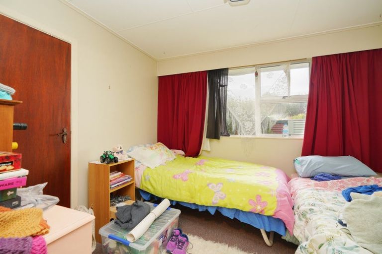 Photo of property in 28 Dunns Road, Otatara, Invercargill, 9879