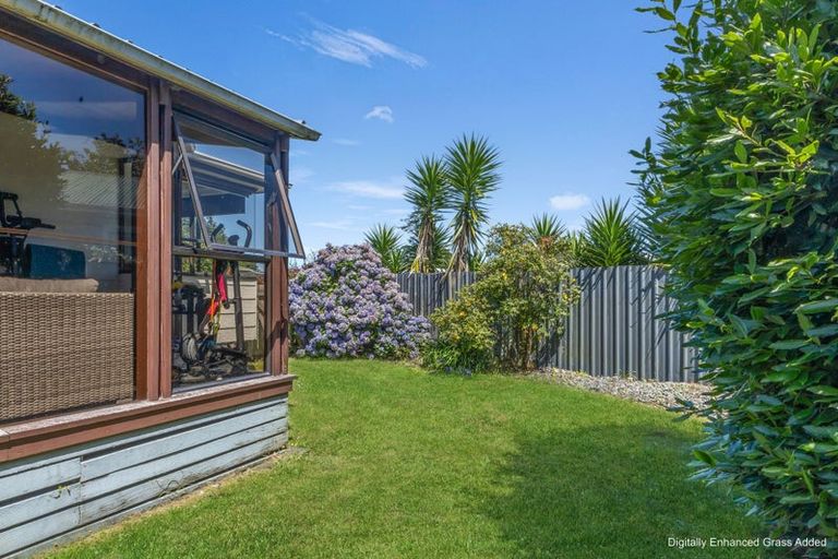 Photo of property in 10 Tawari Street, Inglewood, 4330