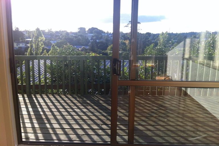 Photo of property in 14 Lanigan Street, Birkdale, Auckland, 0626