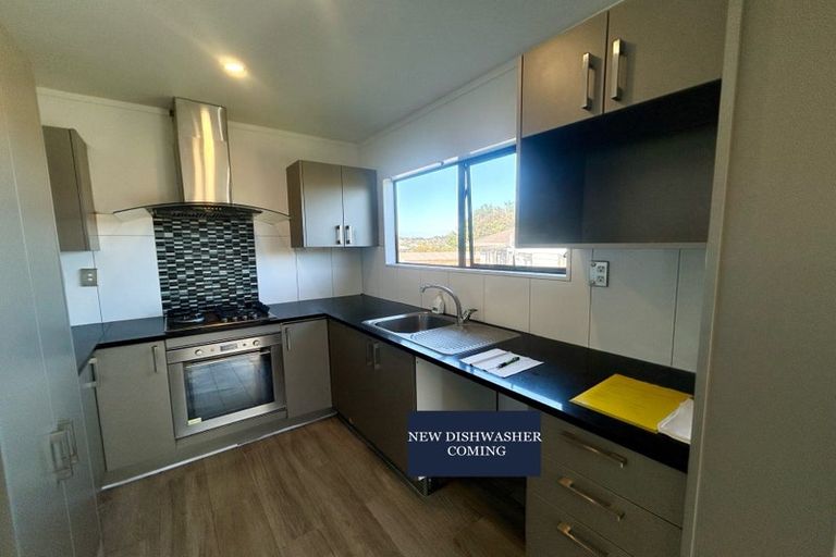 Photo of property in 2/14 Leven Lane, Totara Heights, Auckland, 2105