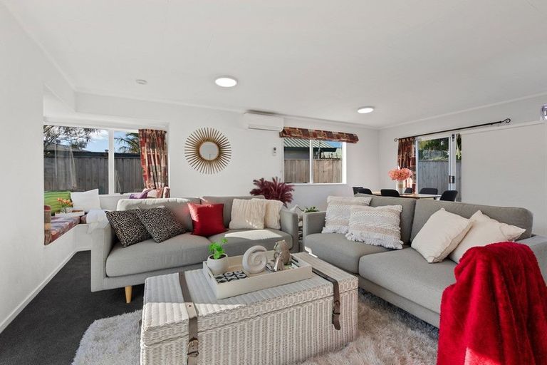 Photo of property in 9 Emery Place, Papamoa Beach, Papamoa, 3118