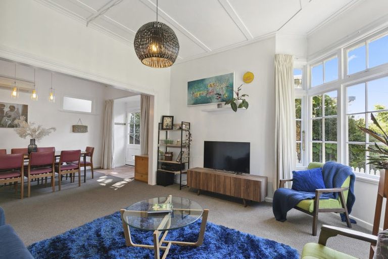 Photo of property in 80 Glenmore Street, Northland, Wellington, 6012