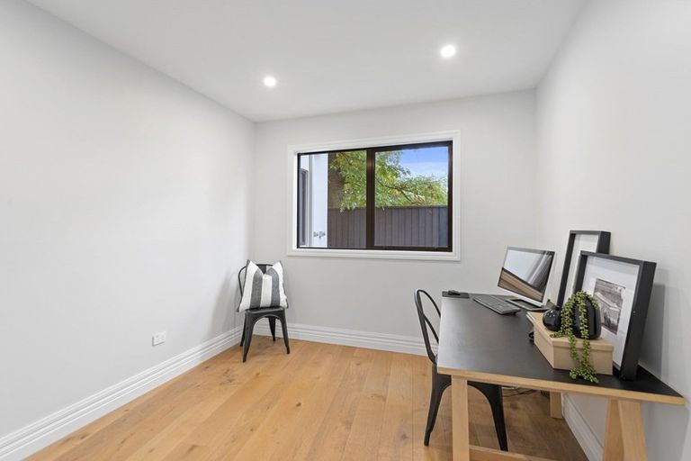 Photo of property in 117 Glandovey Road, Strowan, Christchurch, 8052