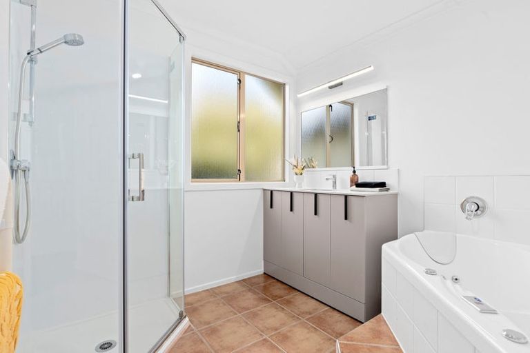 Photo of property in 3 Milford Place, Chartwell, Hamilton, 3210