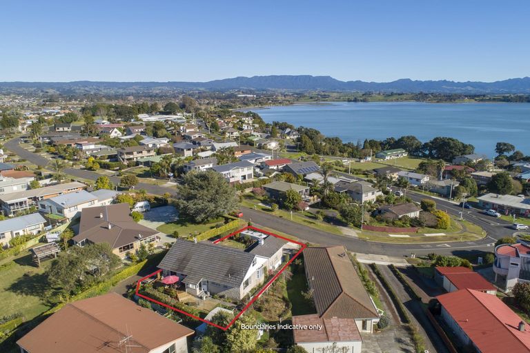 Photo of property in 9 Coppelia Avenue, Omokoroa, 3114