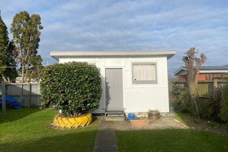 Photo of property in 10 Highsted Road, Bishopdale, Christchurch, 8053