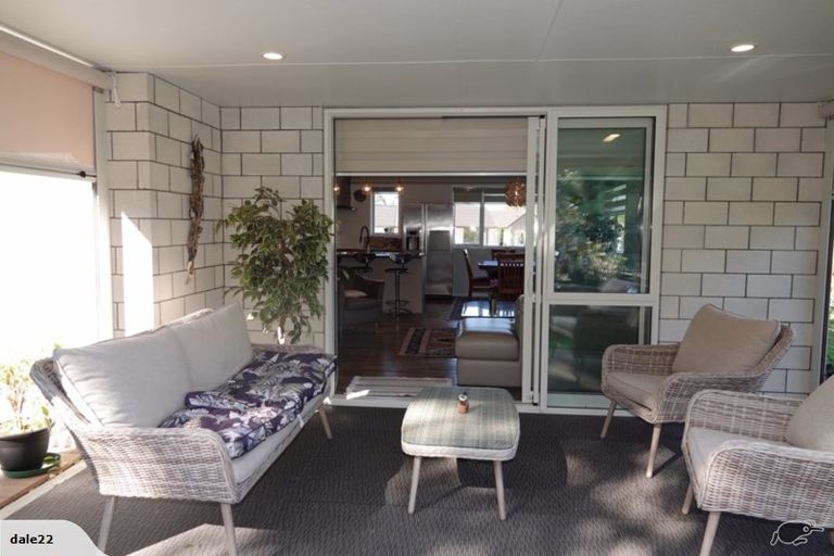 Photo of property in 16 Park Avenue, Mangawhai Heads, Mangawhai, 0505