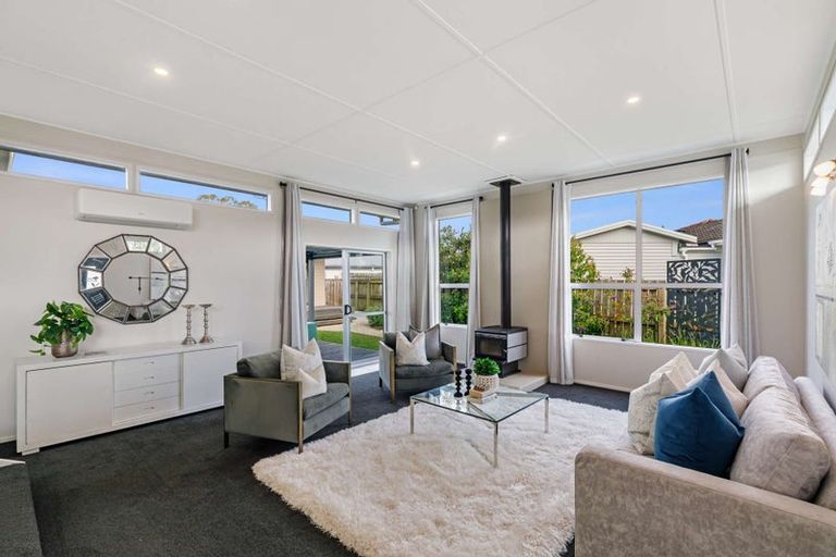 Photo of property in 47 Marvon Downs Avenue, Pakuranga Heights, Auckland, 2010