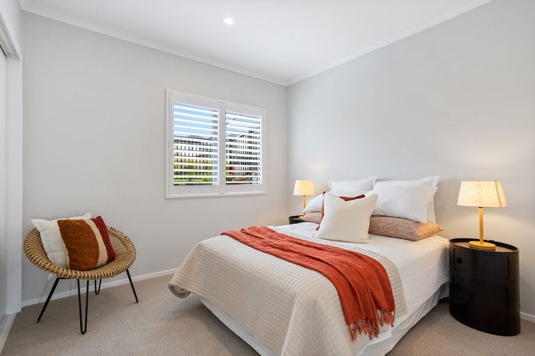 Photo of property in 35 Barrel Crescent, Swanson, Auckland, 0614