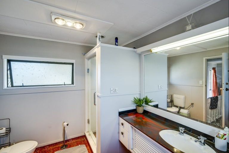 Photo of property in 208 Caroline Place, Mayfair, Hastings, 4122