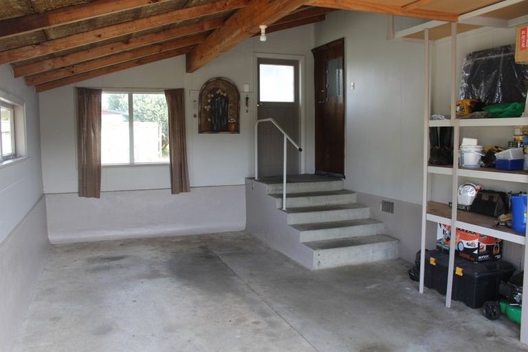 Photo of property in 127 Guy Street, Dannevirke, 4930