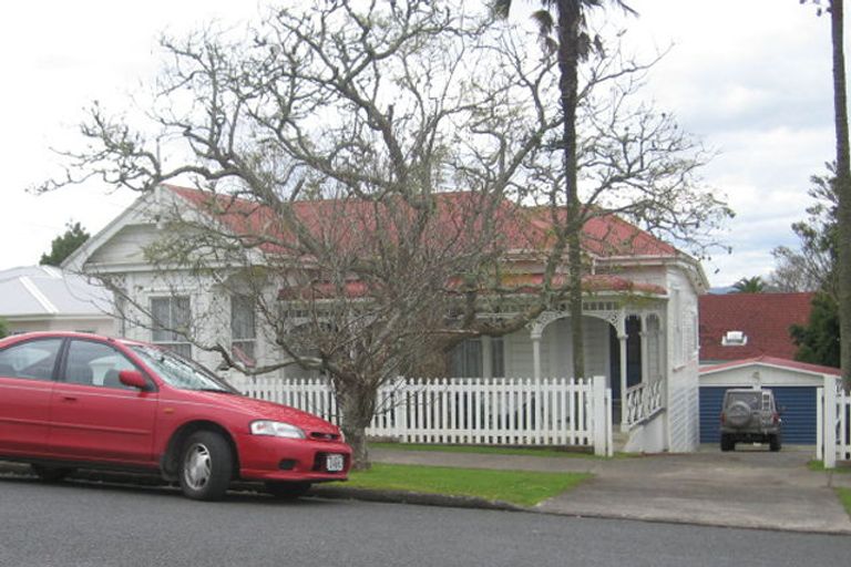 Photo of property in 49 Hokianga Road, Dargaville, 0310