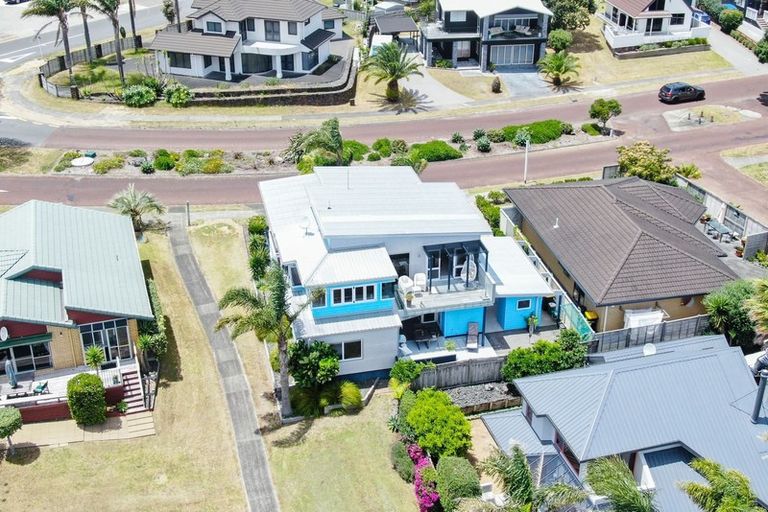 Photo of property in 140 Vista Paku, Pauanui, Hikuai, 3579