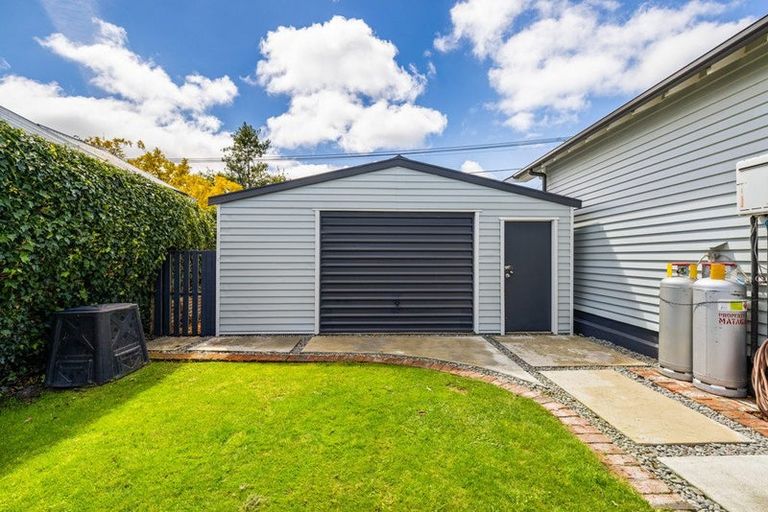 Photo of property in 36 Ngaio Street, Saint Martins, Christchurch, 8022
