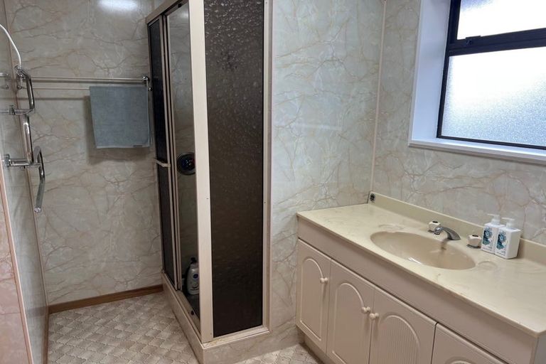 Photo of property in 96 Ardern Avenue, Stanmore Bay, Whangaparaoa, 0932