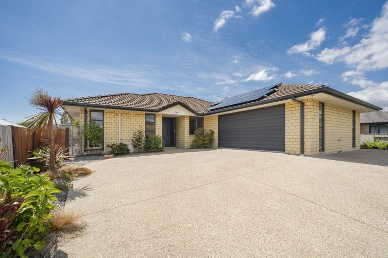 Photo of property in 8 Ibis Way, Welcome Bay, Tauranga, 3112