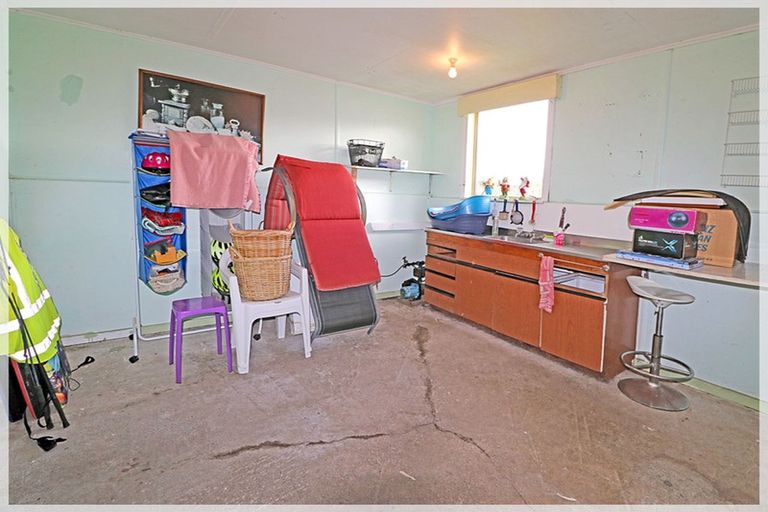 Photo of property in 212 Motuiti Road, Foxton, 4891